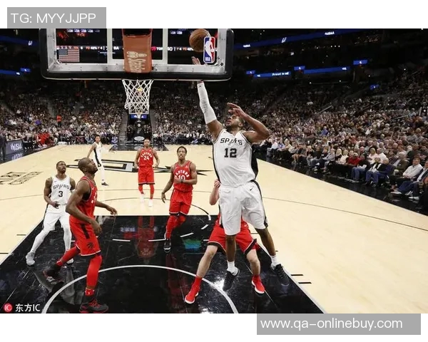 穆雷称赞瓦兰实力被低估认为其篮下表现稳定对抗能力强大 穆雷称赞瓦兰实力被低估认为其篮下表现稳定对抗能力强大