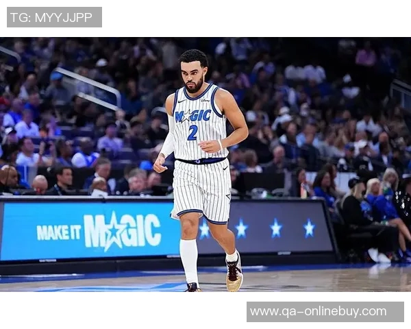 小卡特称赞泰厄斯琼斯为理想控卫其沟通能力令各队垂涎欲滴 小卡特称赞泰厄斯琼斯为理想控卫其沟通能力令各队垂涎欲滴