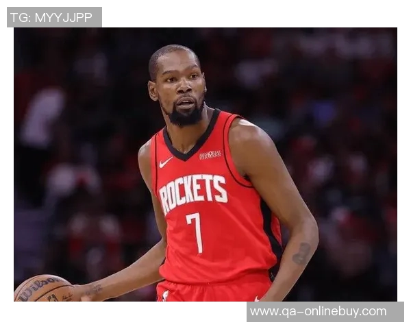 杜兰特首节状态低迷全场13投仅6中贡献15分4篮板2助攻1盖帽