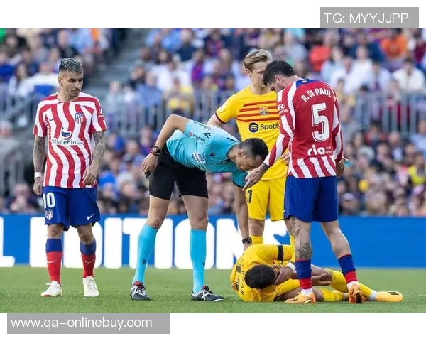 巴萨助教强调专注比赛不被裁判干扰强调皇马逼抢实力强劲 巴萨助教强调专注比赛不被裁判干扰强调皇马逼抢实力强劲